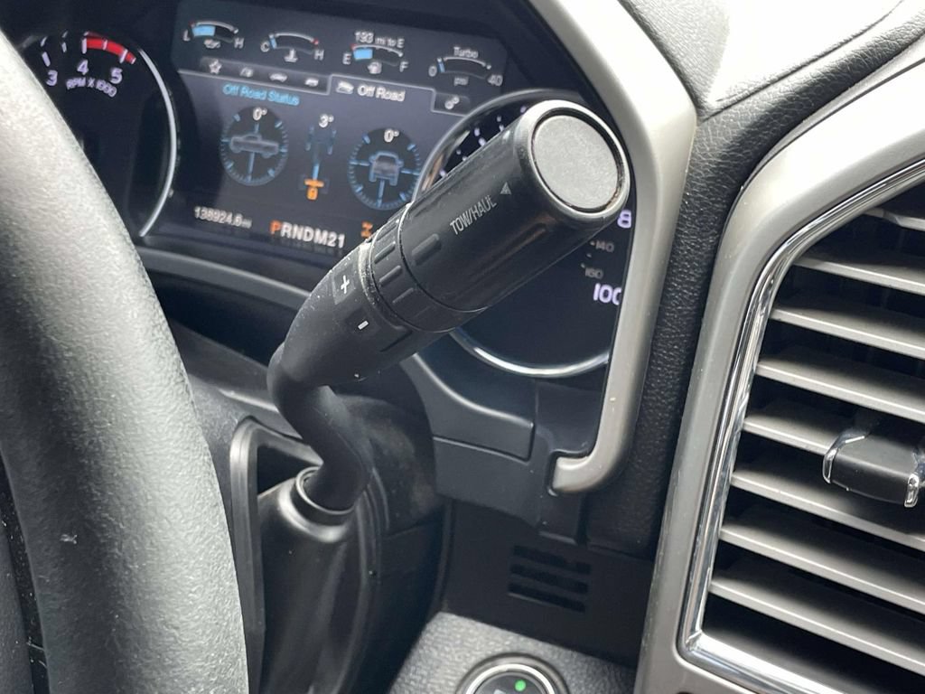 Used 2017 Ford F350 Lariat w/ Lariat Ultimate Package AWD/4WD image 15