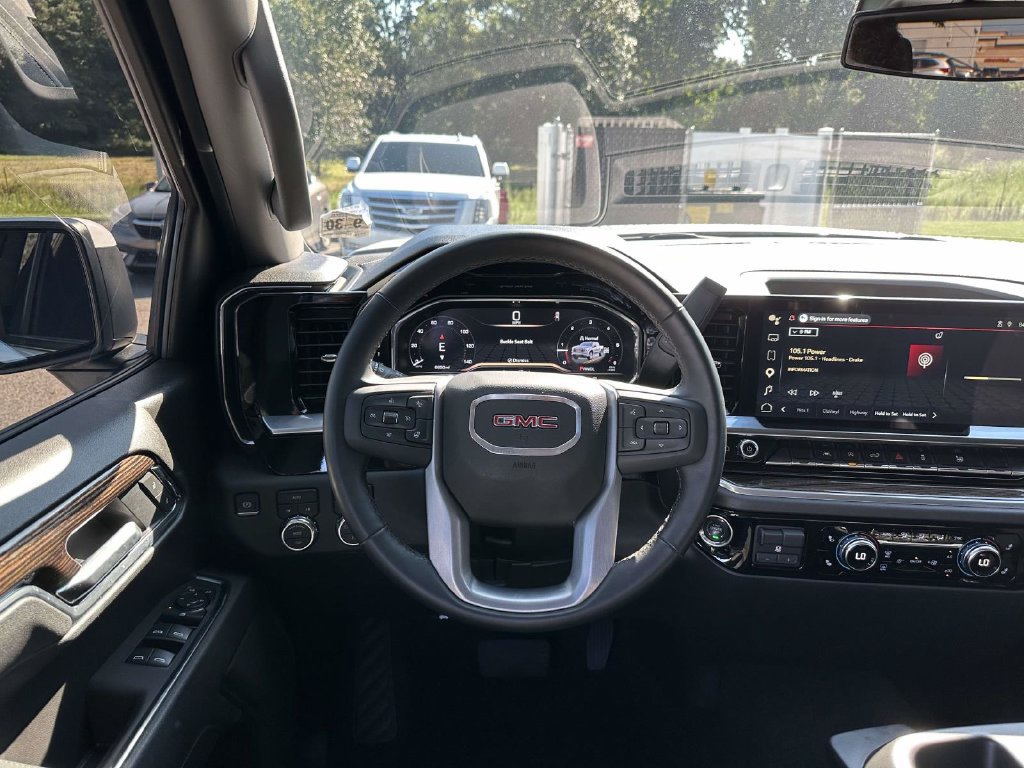 Used 2025 GMC Sierra 1500 Elevation AWD/4WD image 10