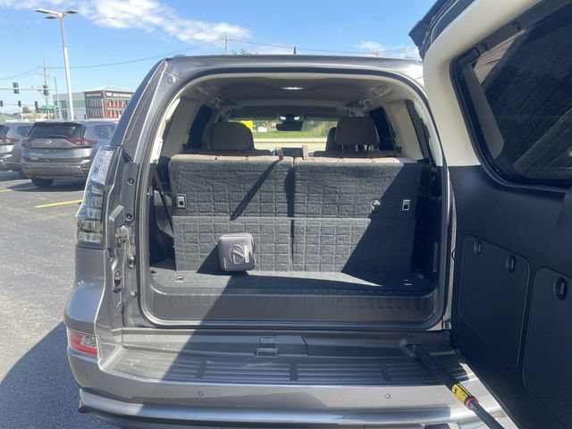 Used 2023 Lexus GX 460 Premium AWD/4WD image 35