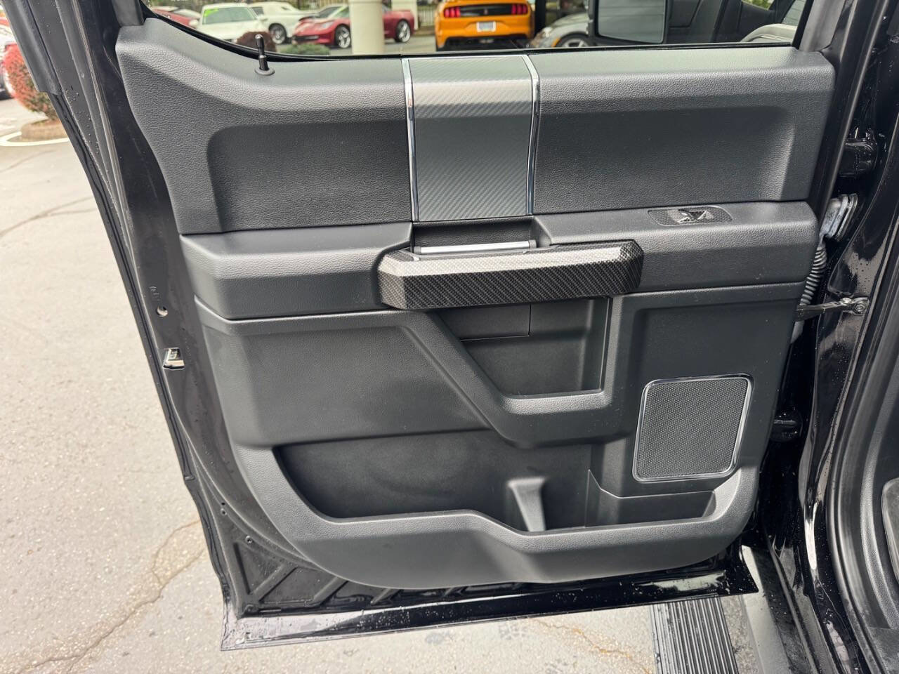 Used 2019 Ford F150 Lariat w/ Equipment Group 502A Luxury AWD/4WD image 19