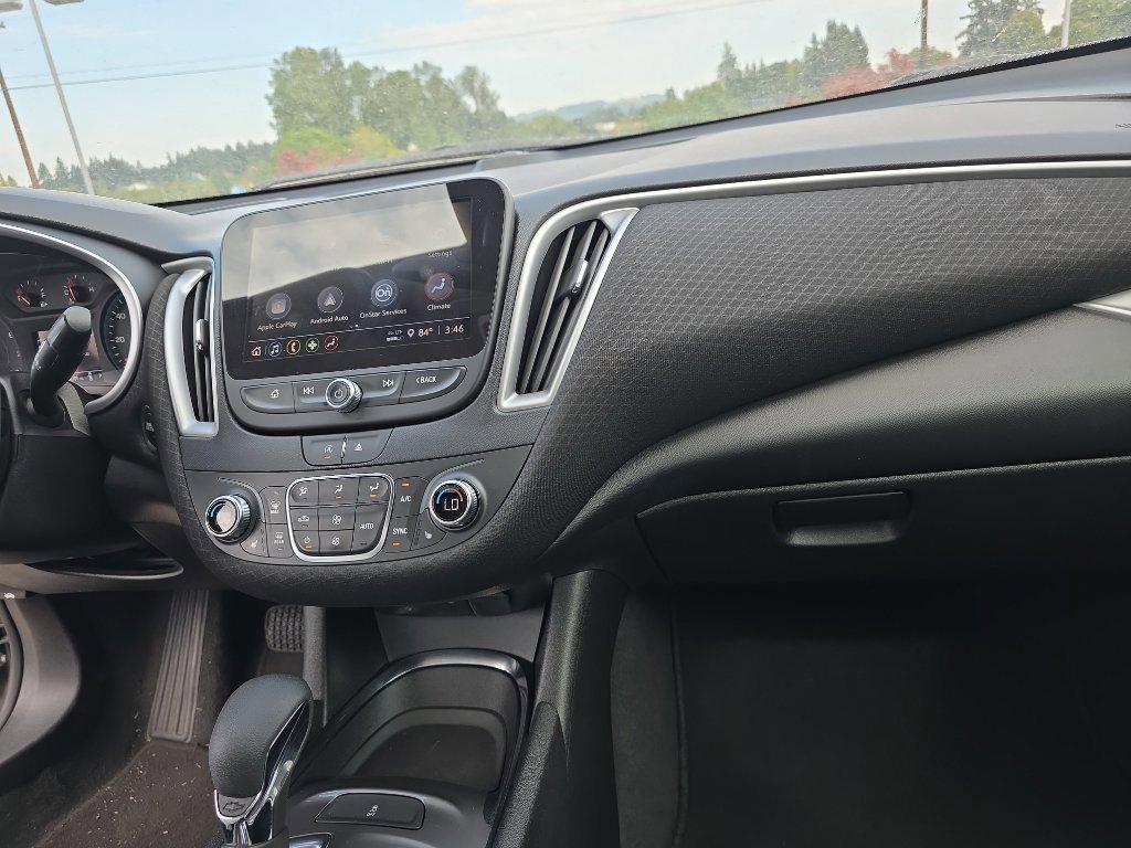 Used 2023 Chevrolet Malibu LT image 34