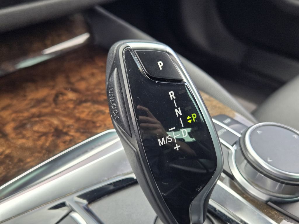 Used 2019 BMW 530i xDrive AWD/4WD image 26