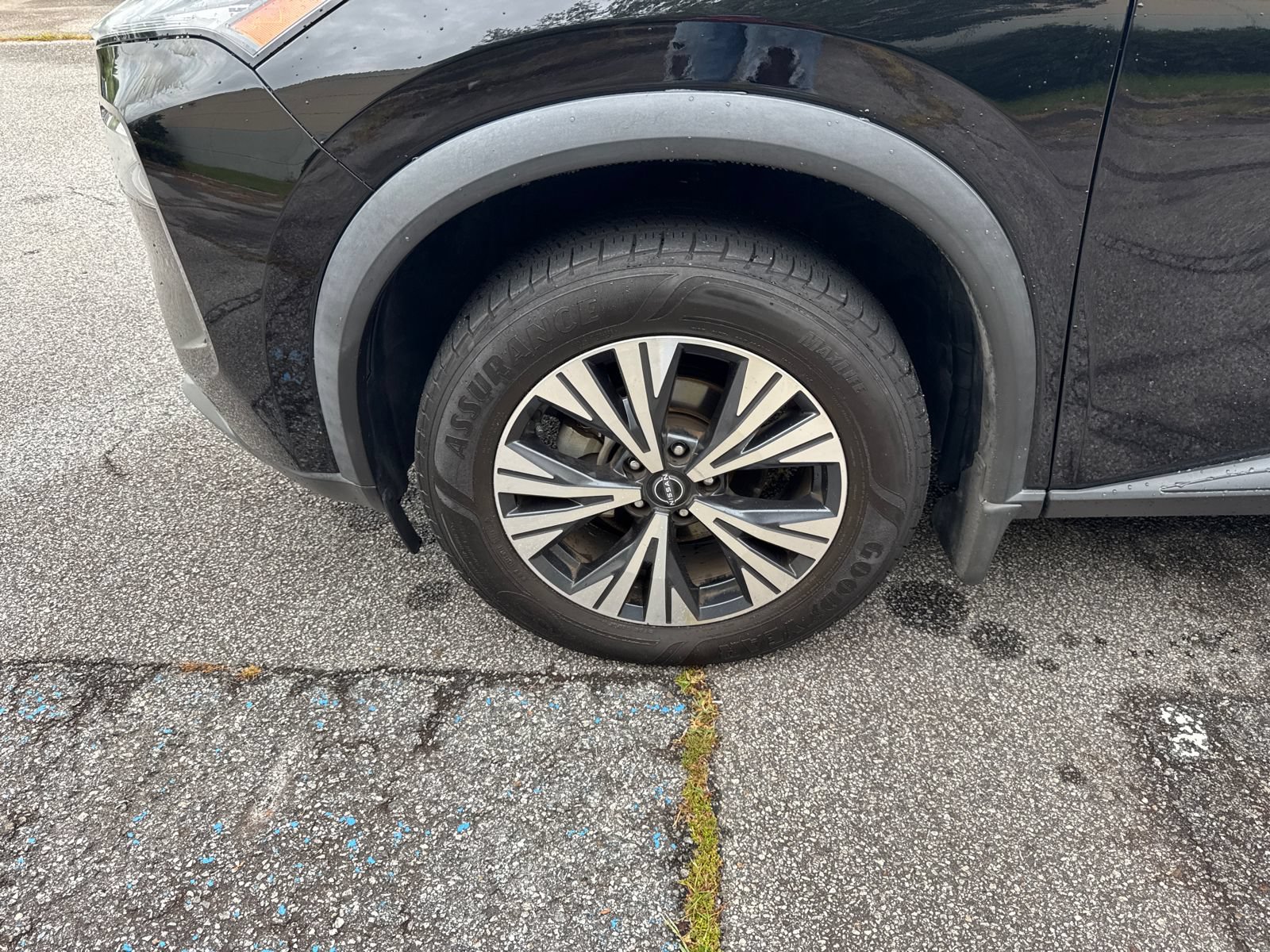 Used 2023 Nissan Rogue SV FWD image 11