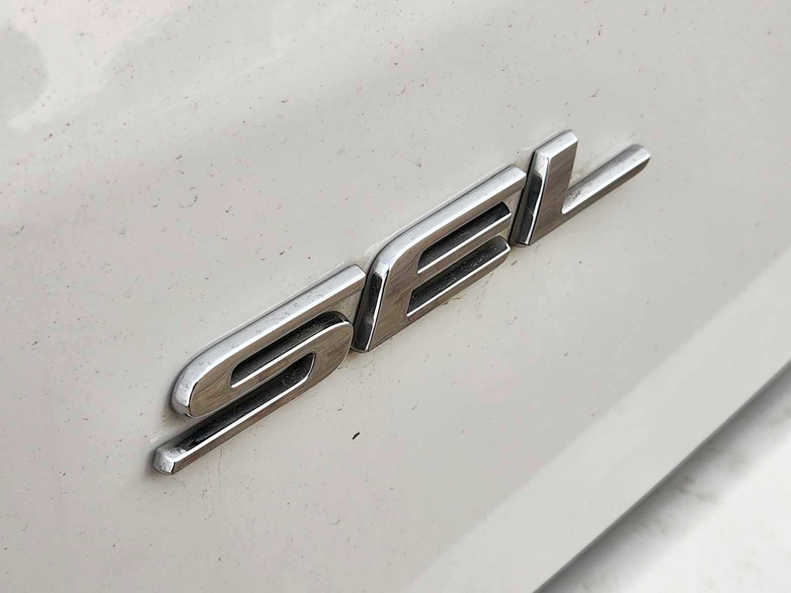 Used 2024 Ford Edge SEL image 12