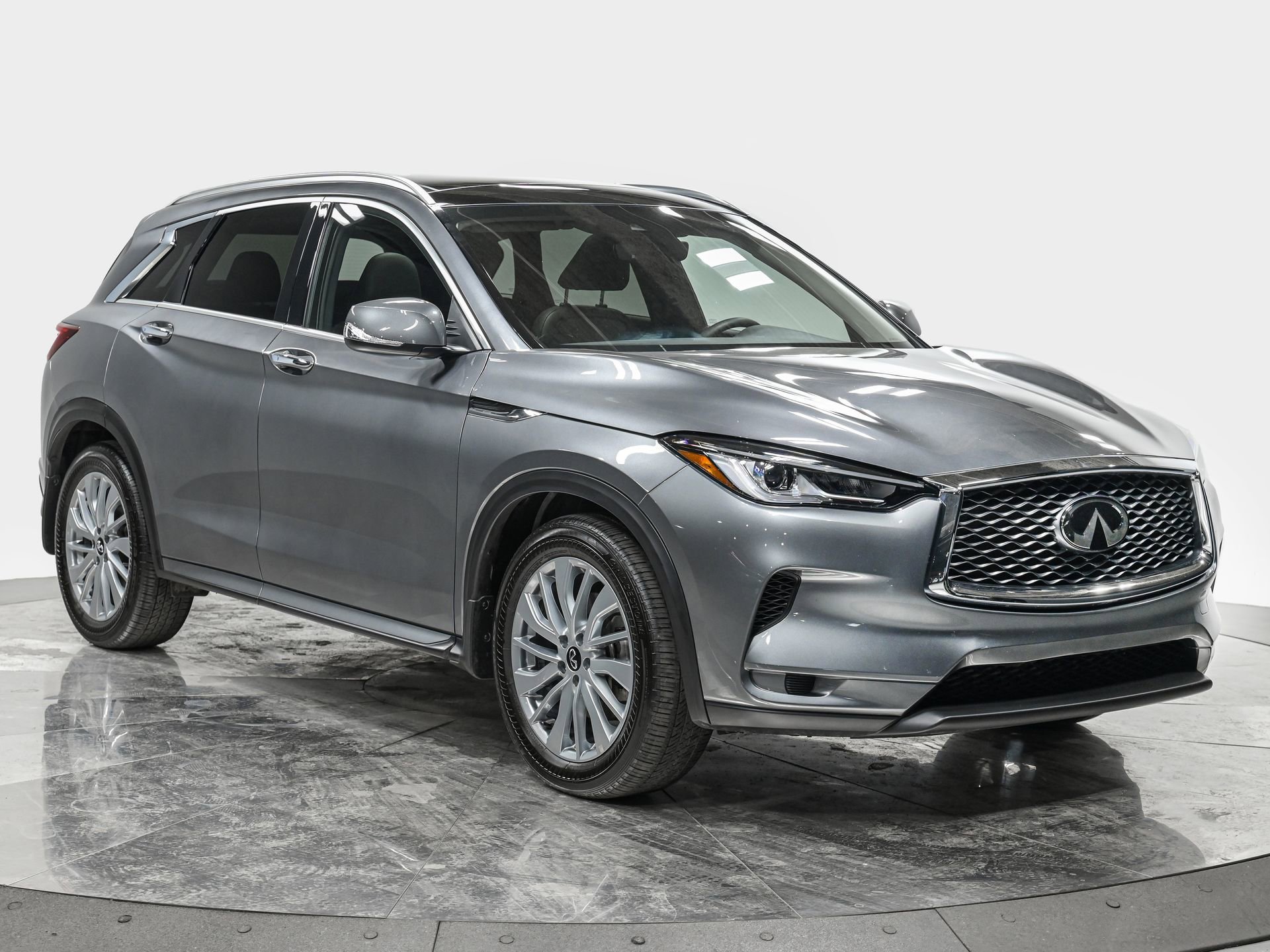Used 2025 INFINITI QX50 Luxe image 9