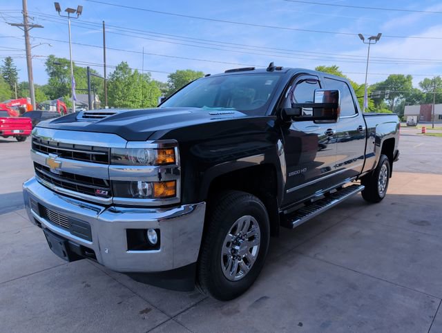Used 2019 Chevrolet Silverado 2500 LTZ w/ Duramax Plus Package AWD/4WD image 2