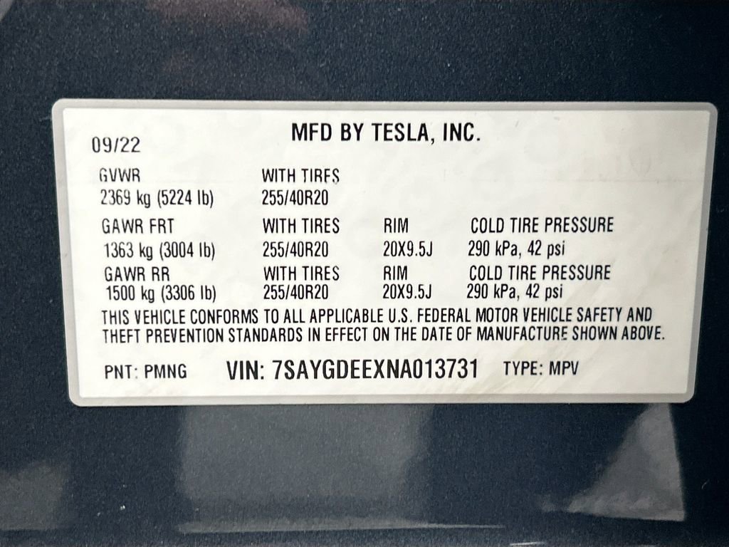 Used 2022 Tesla Model Y Long Range image 34