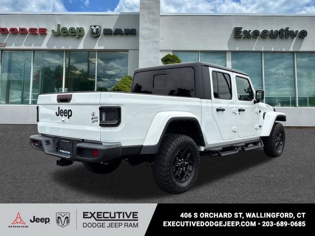 Used 2022 Jeep Gladiator Sport AWD/4WD image 4