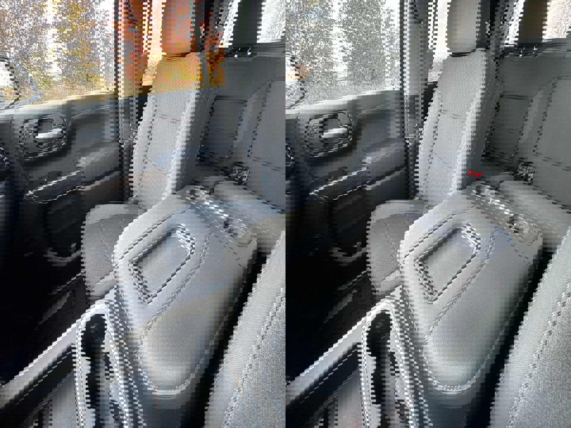 Used 2019 Chevrolet Silverado 1500 RST image 21