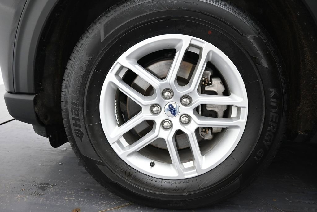 Used 2025 Ford Explorer Active w/ Active Comfort Package RWD image 41