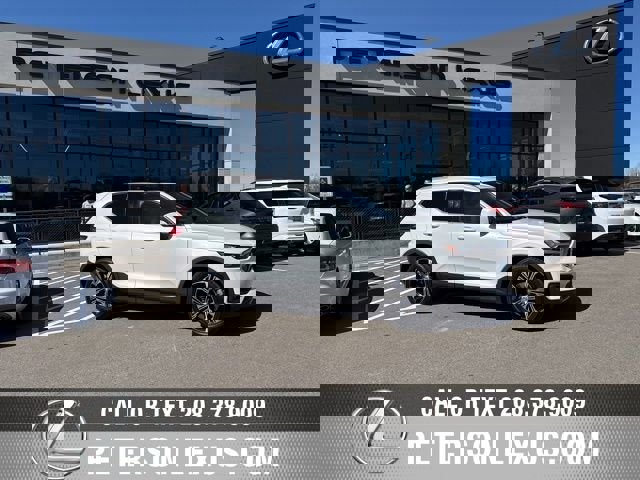 Used 2022 Volvo XC40 T5 Inscription w/ Climate Package