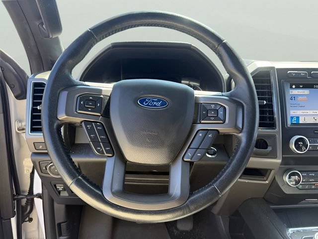 Used 2019 Ford Expedition XLT w/ Equipment Group 202A AWD/4WD image 14