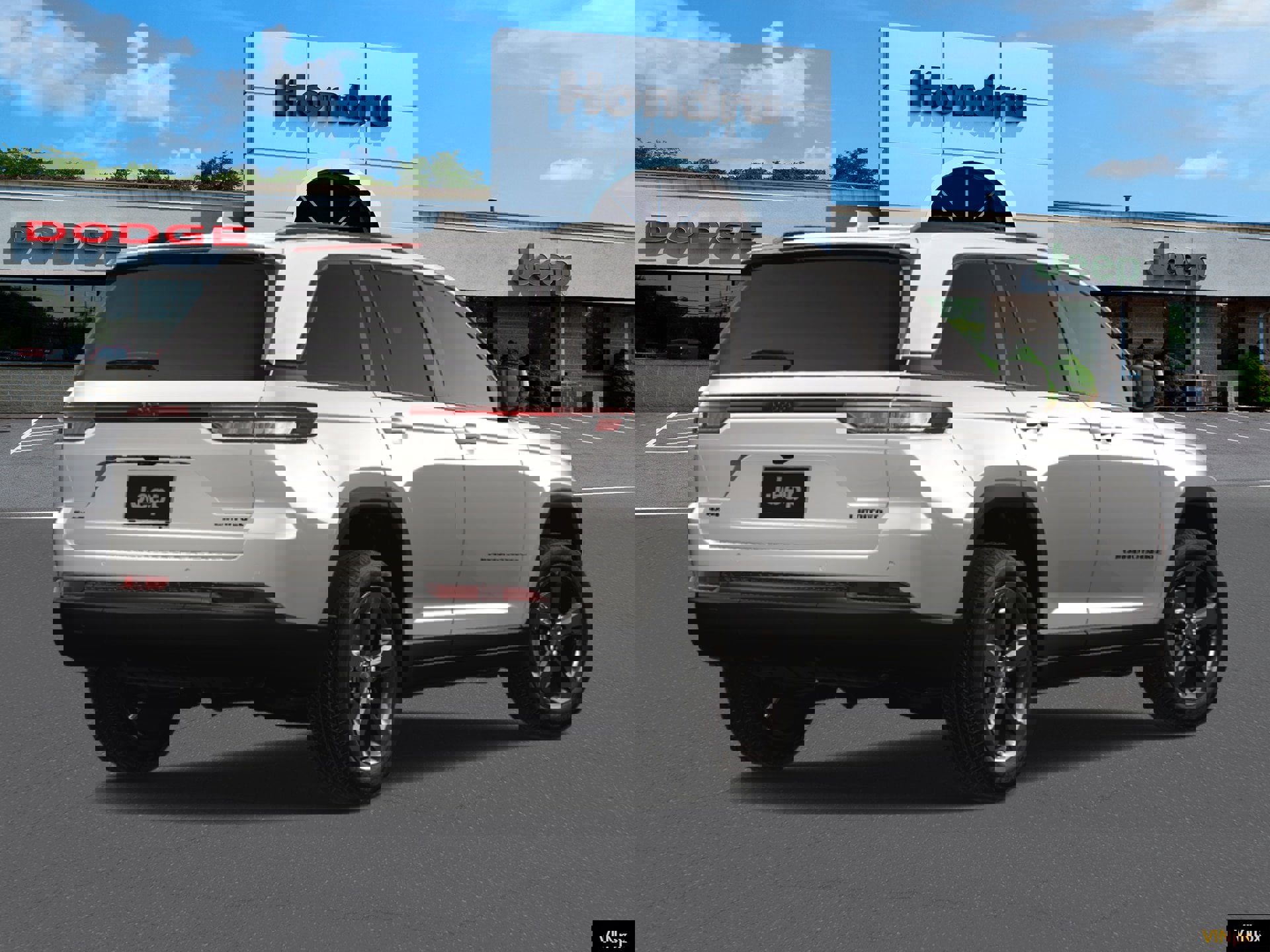 New 2025 Jeep Grand Cherokee Limited w/ Black Appearance Package AWD/4WD image 6