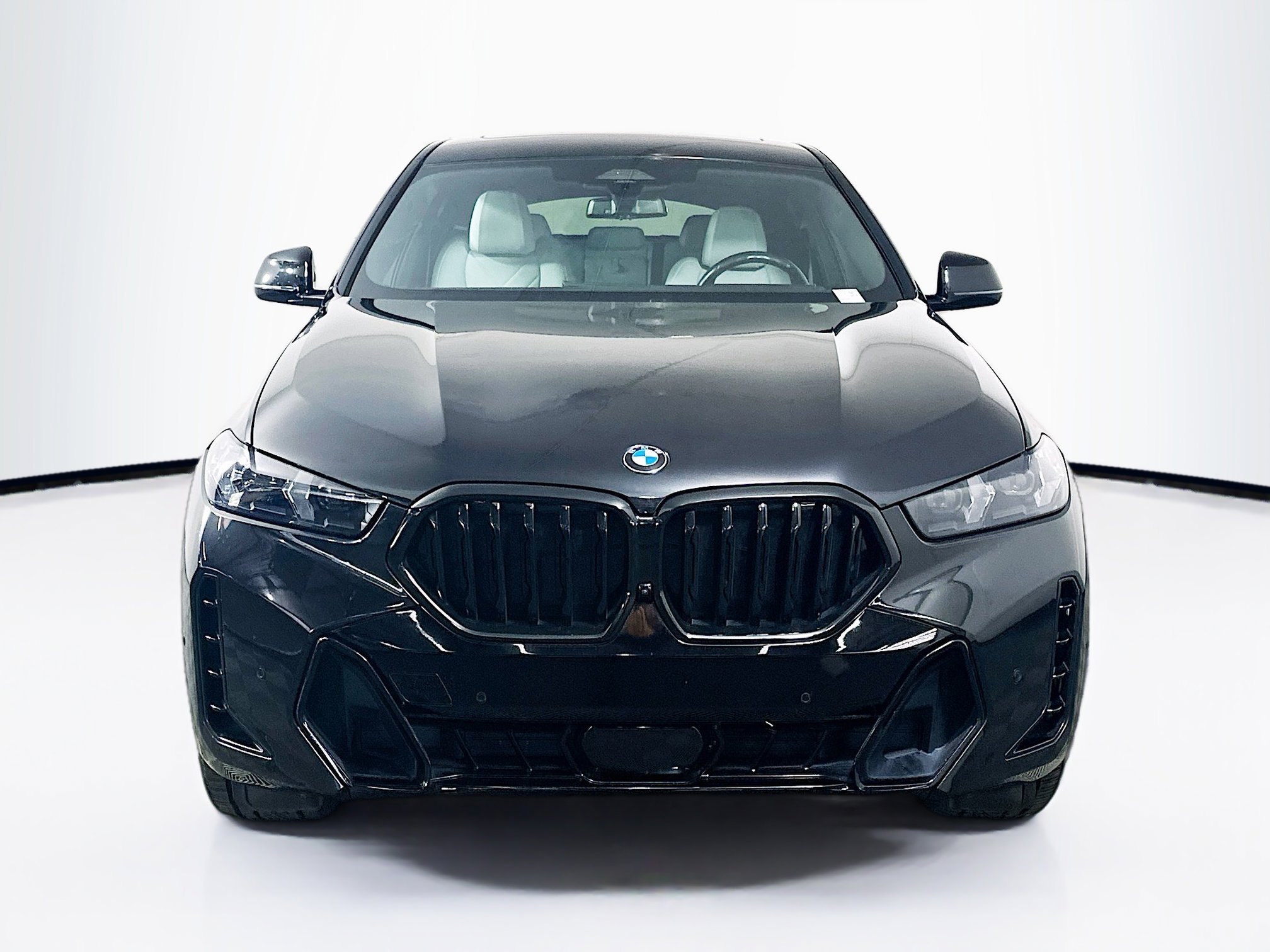 Used 2024 BMW X6 xDrive40i w/ Parking Assistance Package image 2