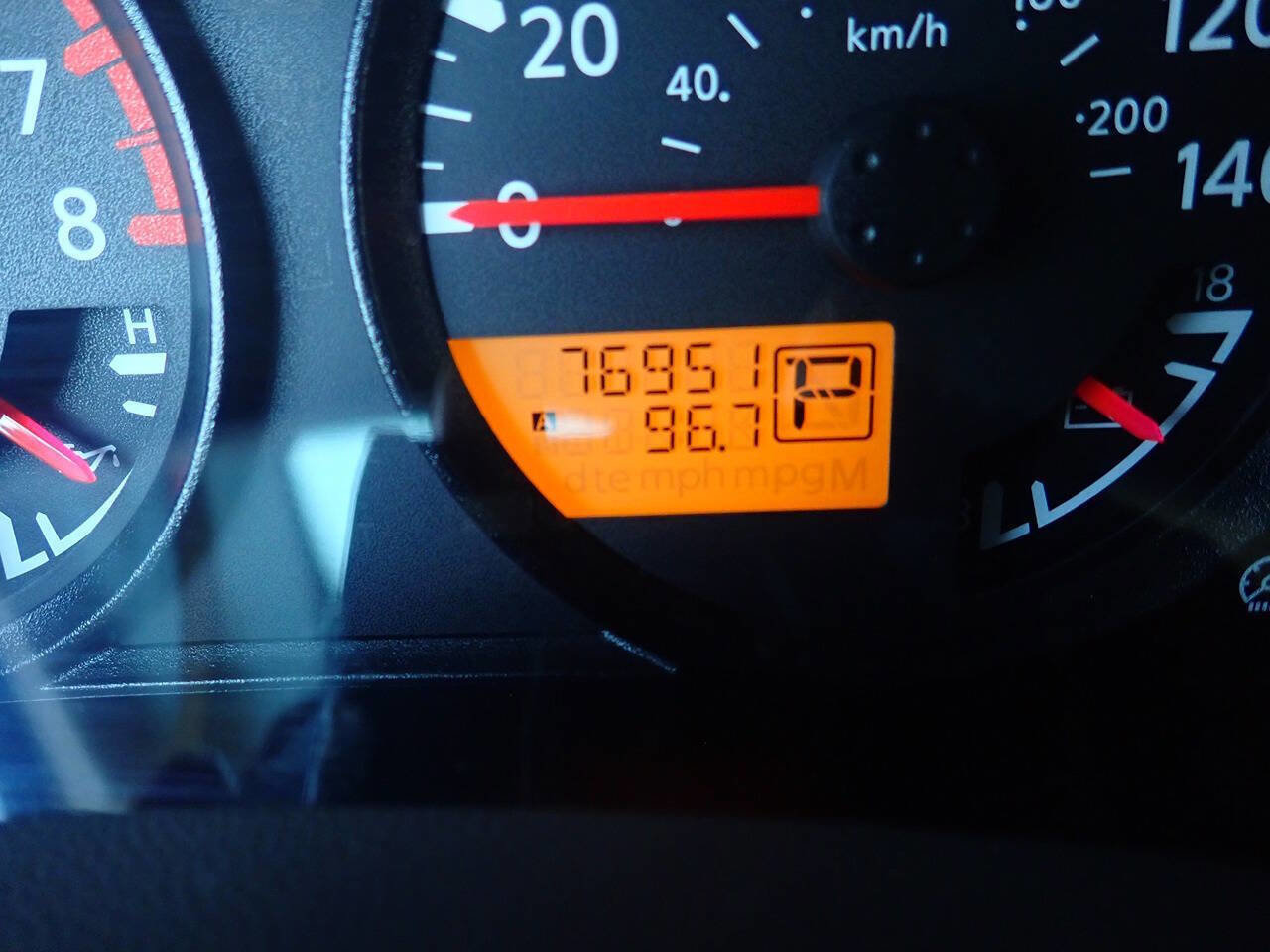 Used 2012 Nissan Frontier SV w/ SV Premium Utility Pkg image 6