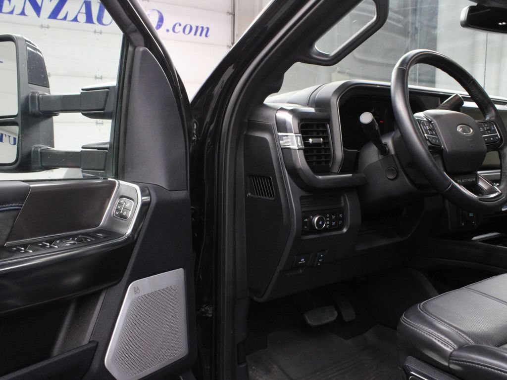 Used 2026 Ford F250 Platinum w/ FX4 Off-Road Package AWD/4WD image 64