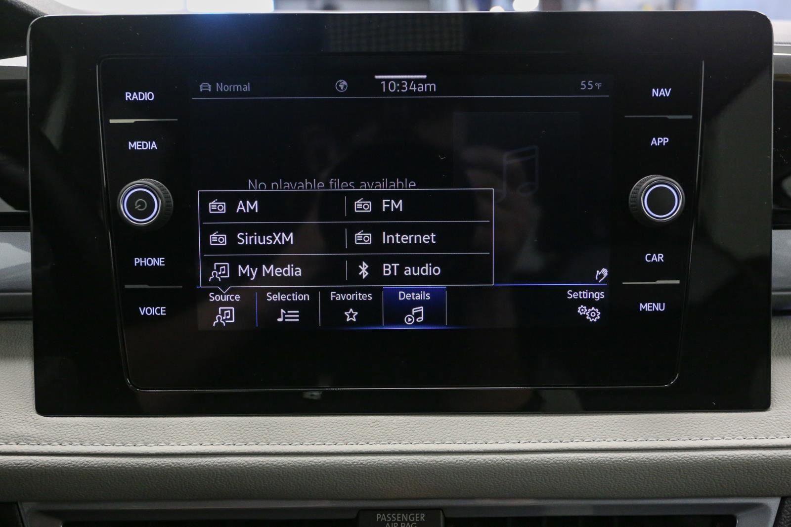 Used 2025 Volkswagen Taos SEL w/ Black Wheel Plus Package image 29