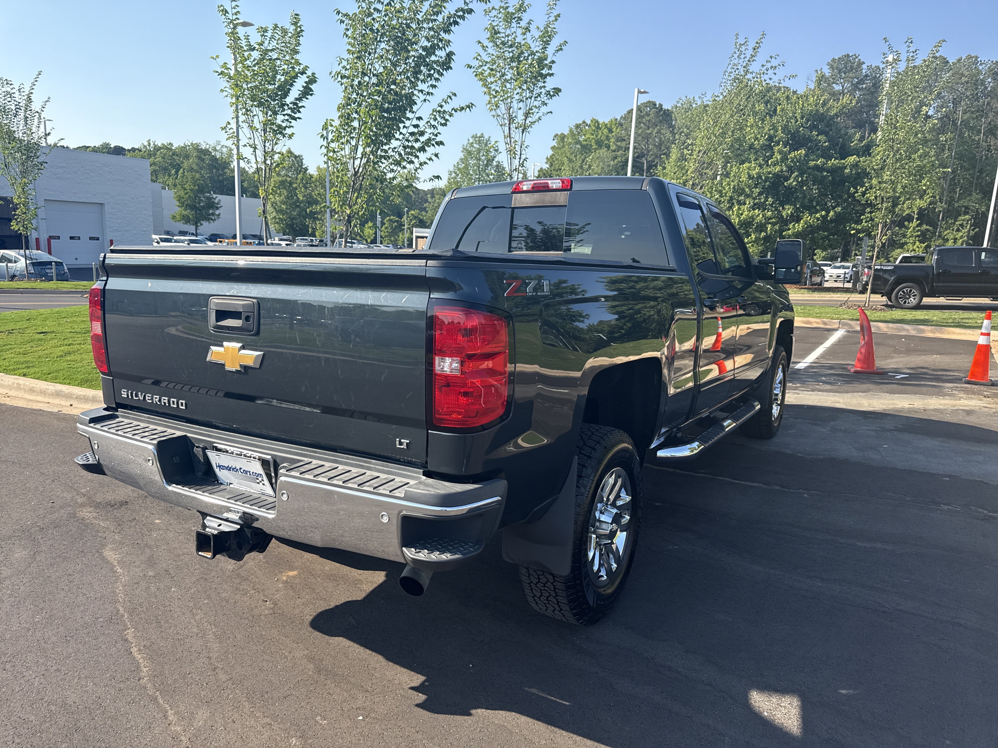 Used 2018 Chevrolet Silverado 2500 LT w/ LT Plus Package AWD/4WD image 10