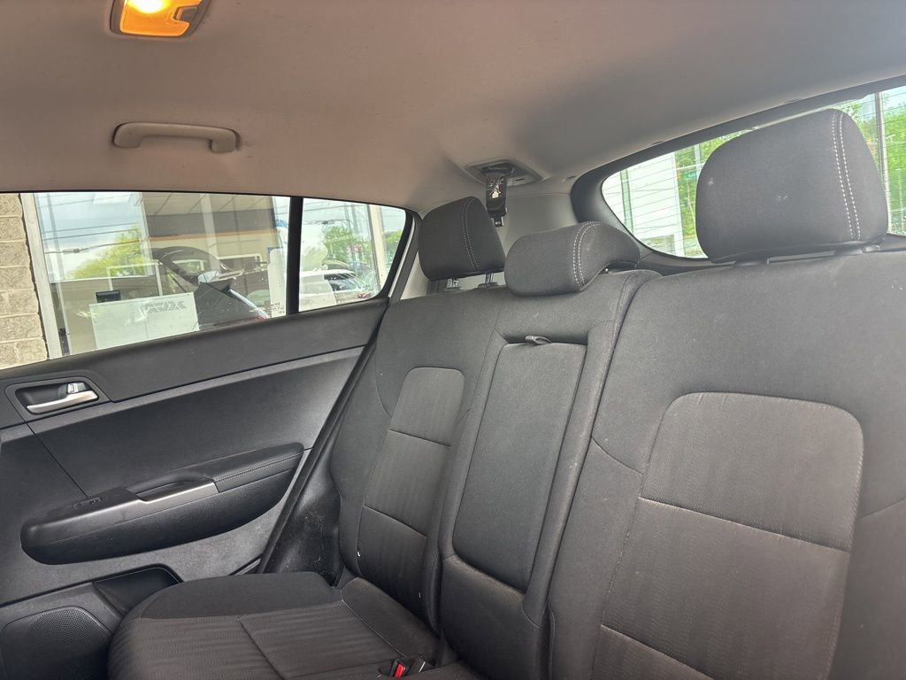Used 2019 Kia Sportage LX FWD image 11