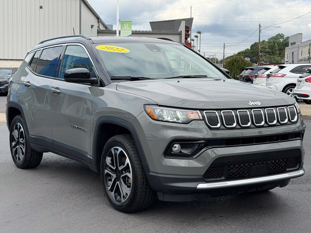 Used 2022 Jeep Compass Limited AWD/4WD image 1