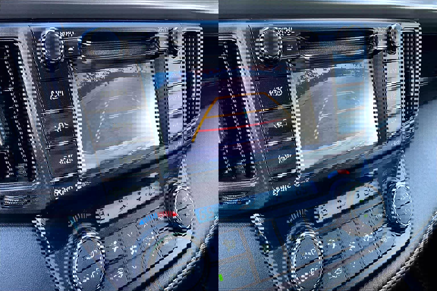 Used 2017 Toyota RAV4 XLE w/ Carpet Mat Package image 25