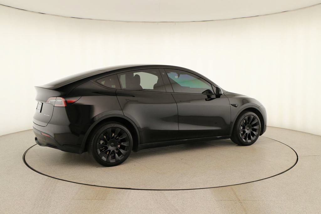 Used 2023 Tesla Model Y Long Range AWD/4WD image 7