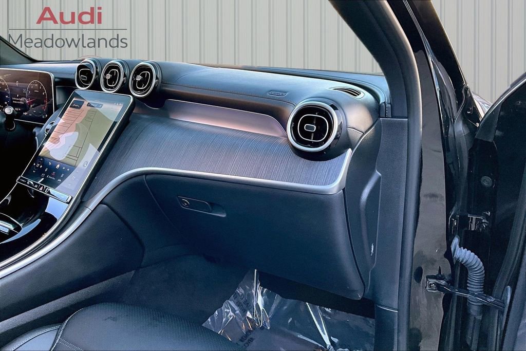 Used 2024 Mercedes-Benz GLC 300 4MATIC image 26