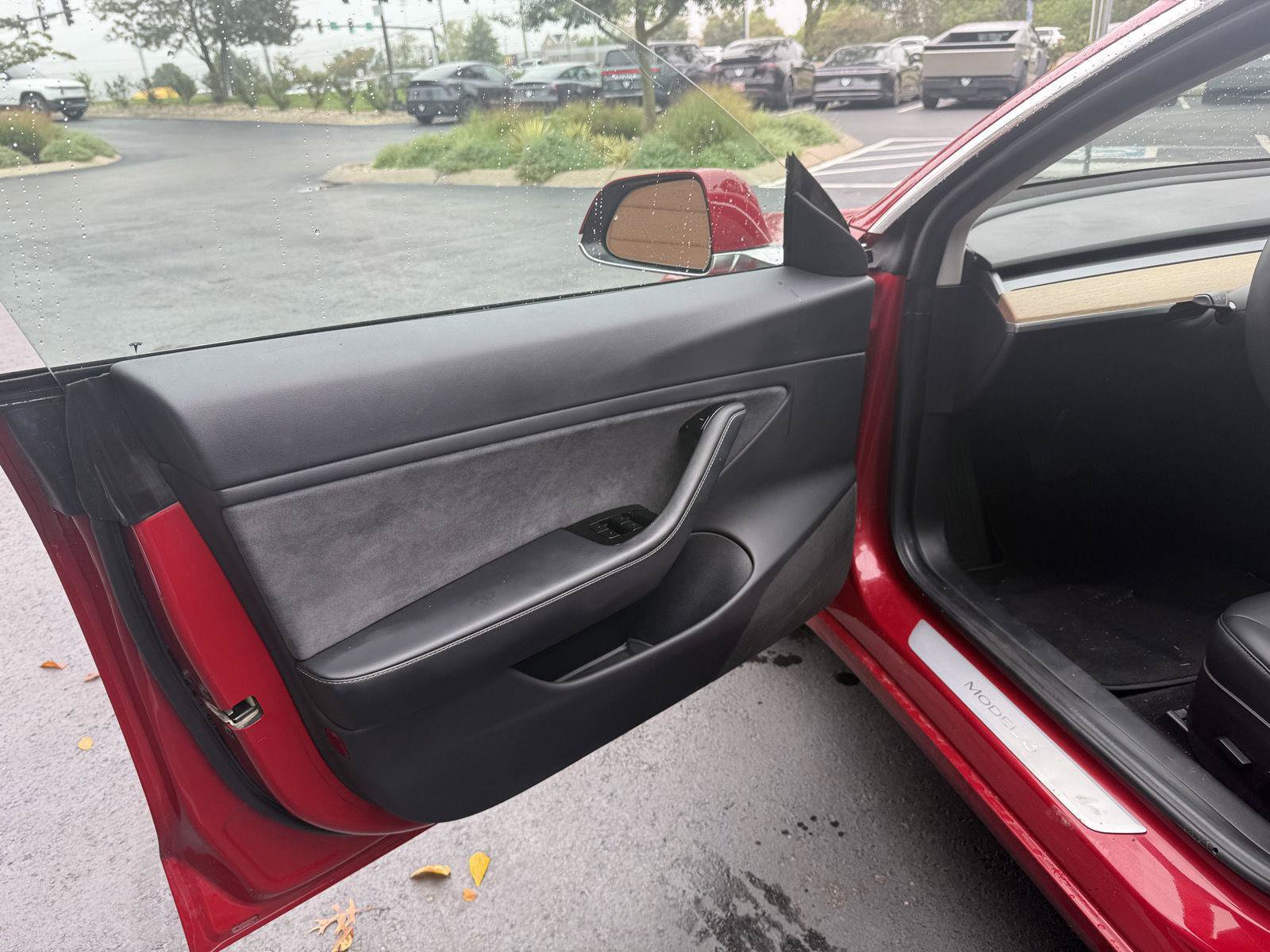 Used 2018 Tesla Model 3 Long Range RWD image 16