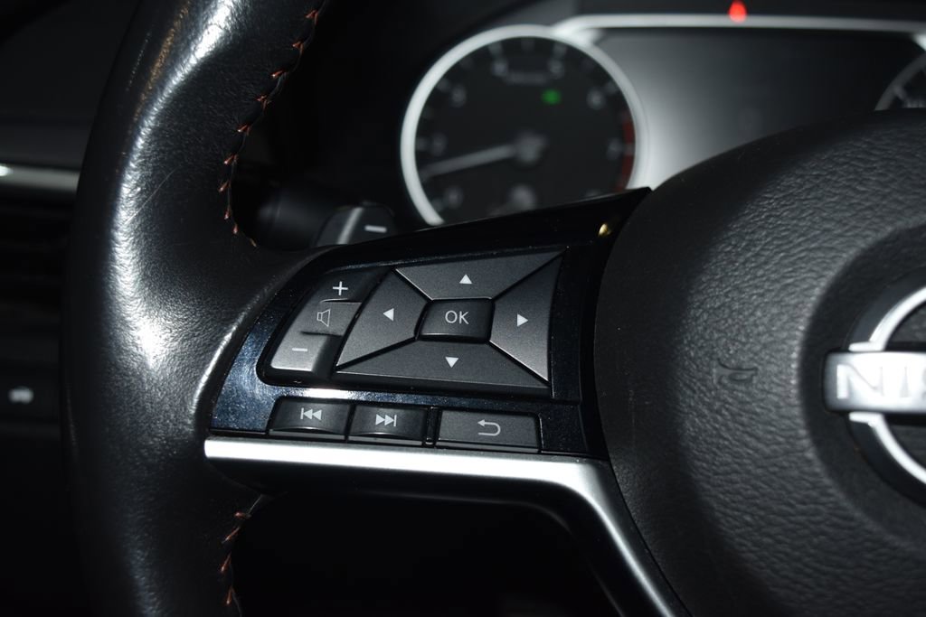 Used 2023 Nissan Altima 2.5 SR image 7