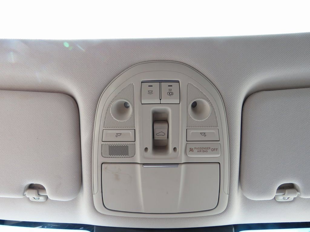 Used 2022 Genesis G70 2.0T w/ Prestige Package image 28