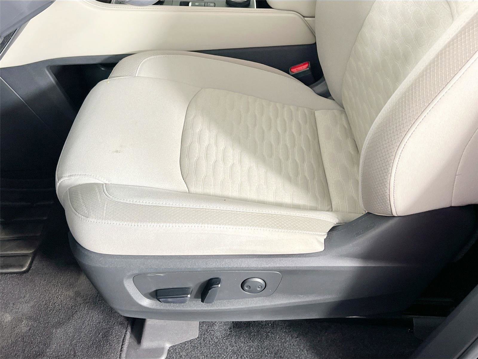 Used 2022 Nissan Pathfinder SV w/ SV Premium Package image 19