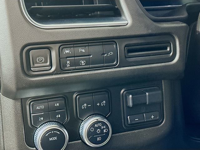 Certified 2022 GMC Yukon SLT w/ SLT Luxury Package image 10