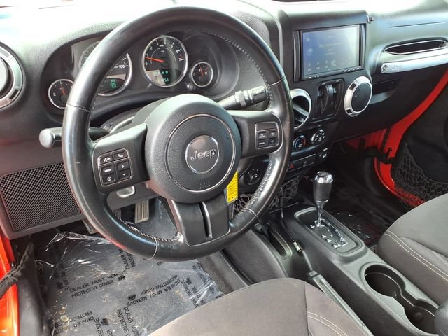 Used 2013 Jeep Wrangler Sahara w/ Connectivity Group AWD/4WD image 17