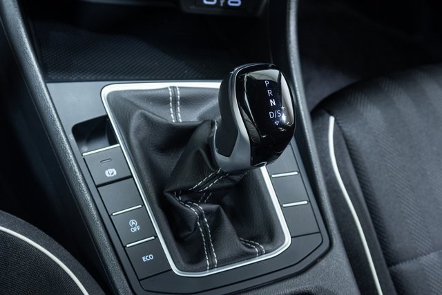 Used 2024 Volkswagen Jetta Sport image 18