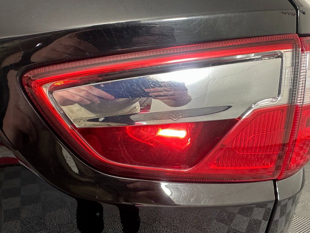 Used 2020 Ford EcoSport SE w/ SE Convenience Package image 7