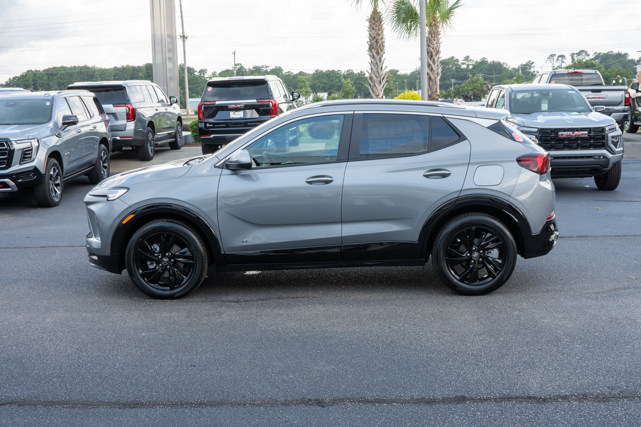 New 2026 Buick Encore GX Sport Touring w/ Comfort Package FWD image 6