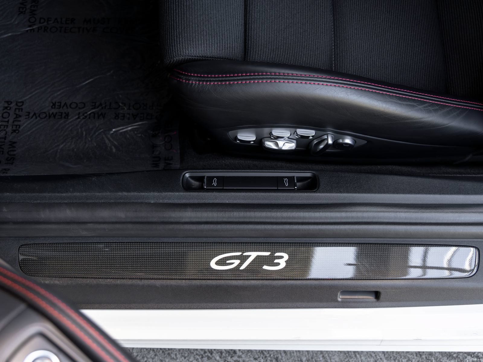 Certified 2018 Porsche 911 GT3 RWD image 27