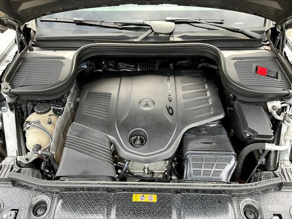 Used 2020 Mercedes-Benz GLS 450 4MATIC image 31