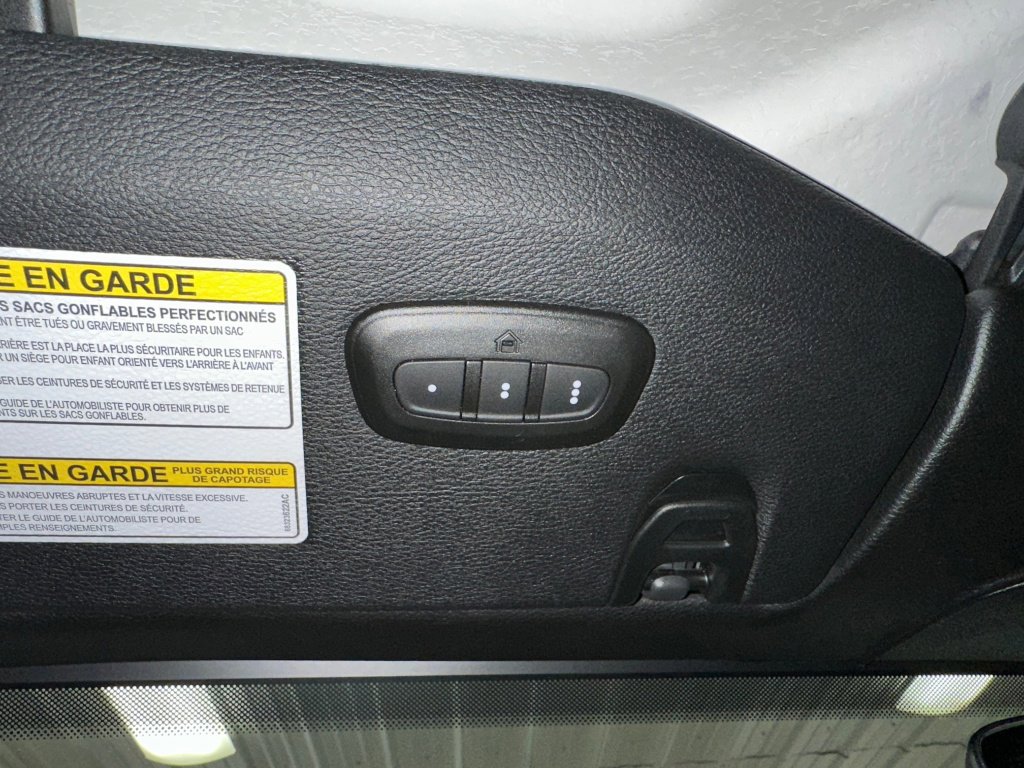 Used 2022 Jeep Wrangler Unlimited Sahara image 12