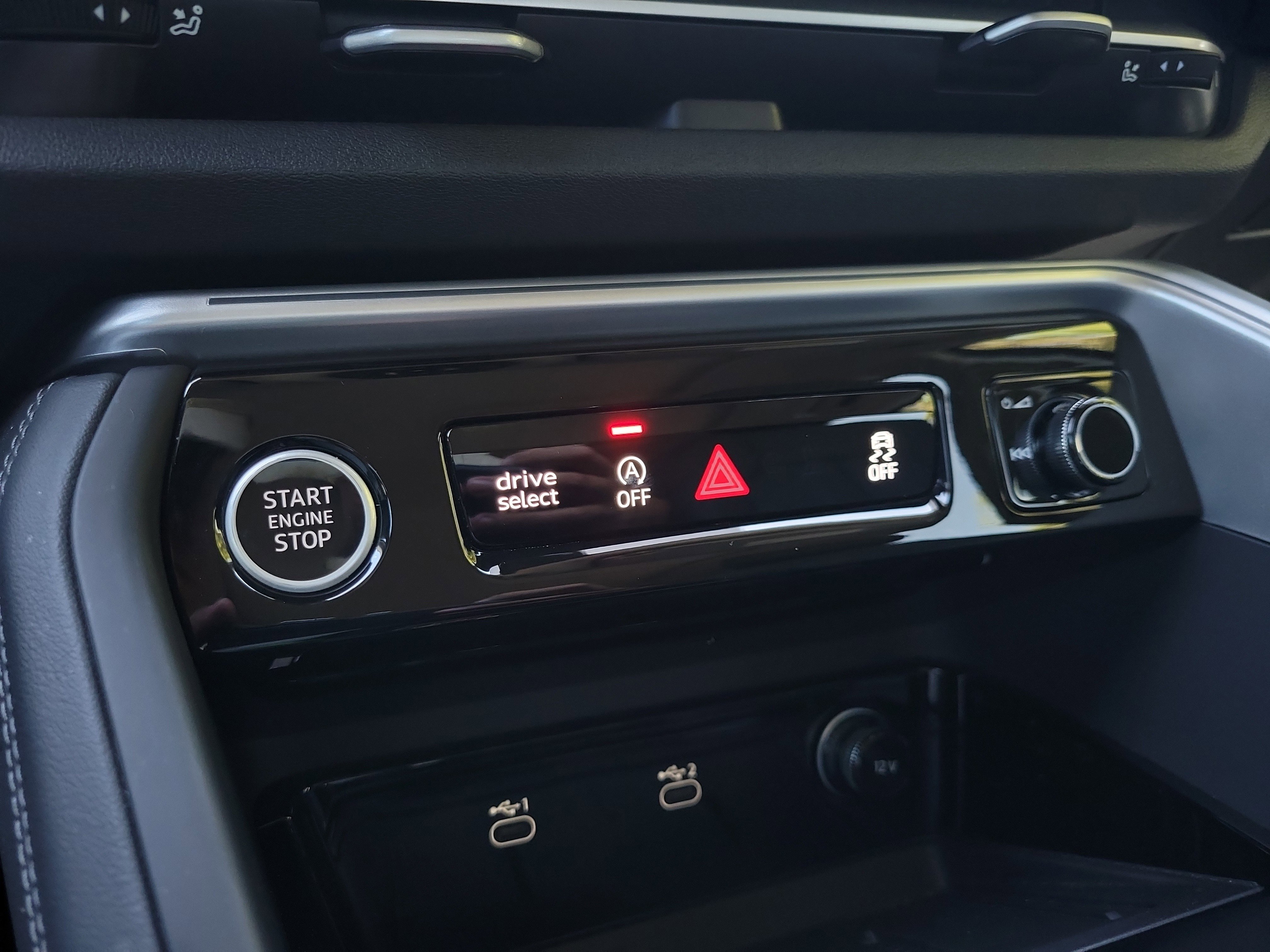 Used 2025 Audi Q5 Premium image 26