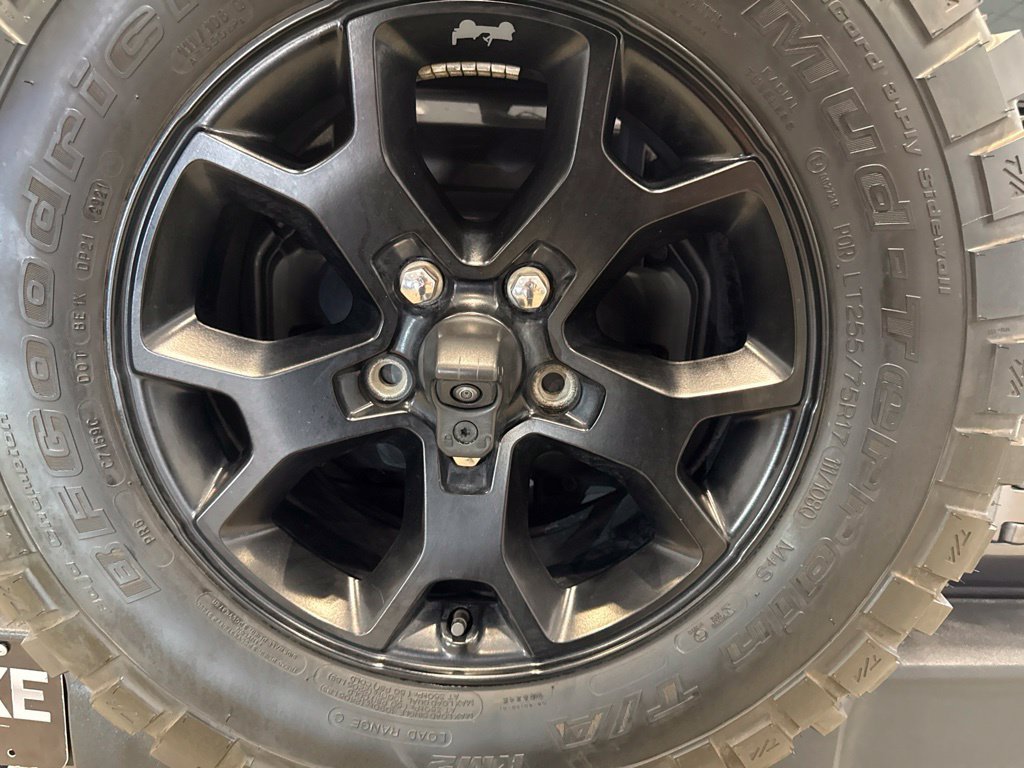Used 2021 Jeep Wrangler Sport AWD/4WD image 9