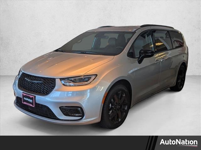 New 2026 Chrysler Pacifica Select w/ S Appearance Package