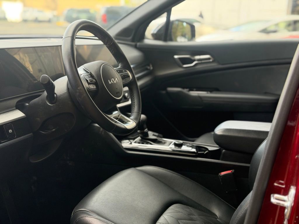 Used 2025 Kia Sportage X-Line image 11