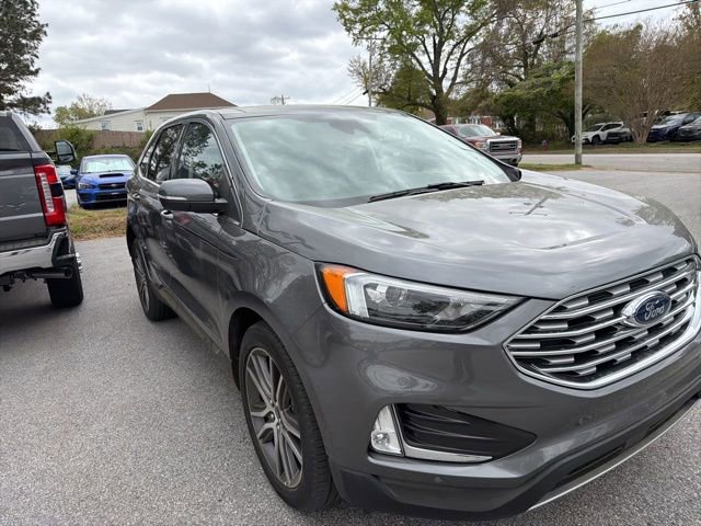 Used 2022 Ford Edge Titanium image 4