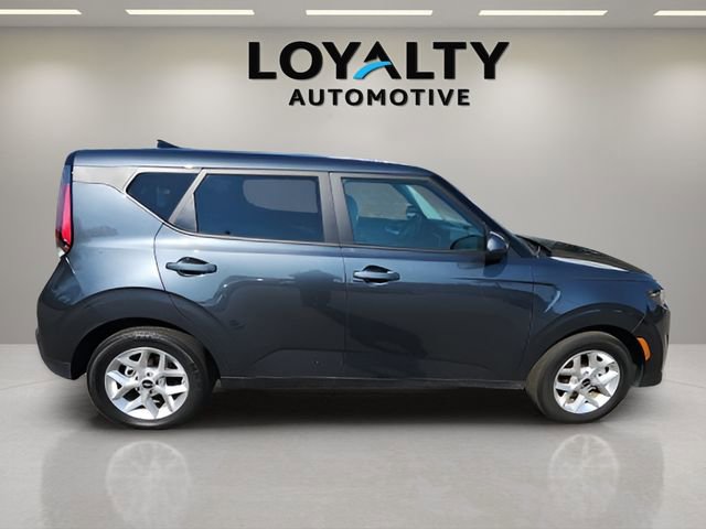 Used 2025 Kia Soul LX image 6