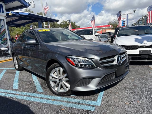 Used 2019 Mercedes-Benz C 300 4MATIC Sedan image 2