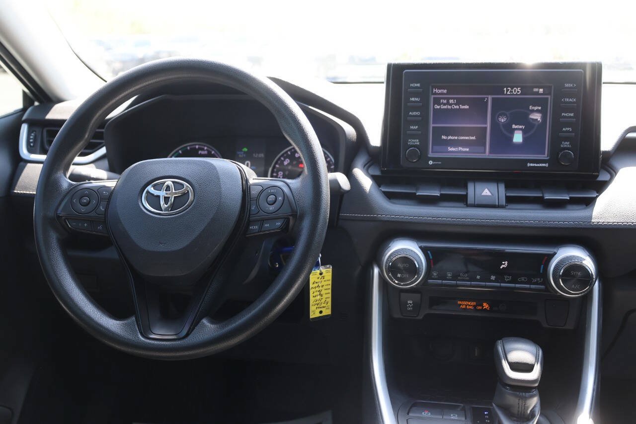 Used 2021 Toyota RAV4 LE AWD/4WD image 23