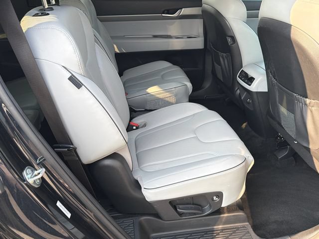 Used 2025 Hyundai Palisade SEL FWD image 15