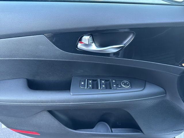 Used 2023 Kia Forte GT-Line w/ GT-Line Premium Package image 10