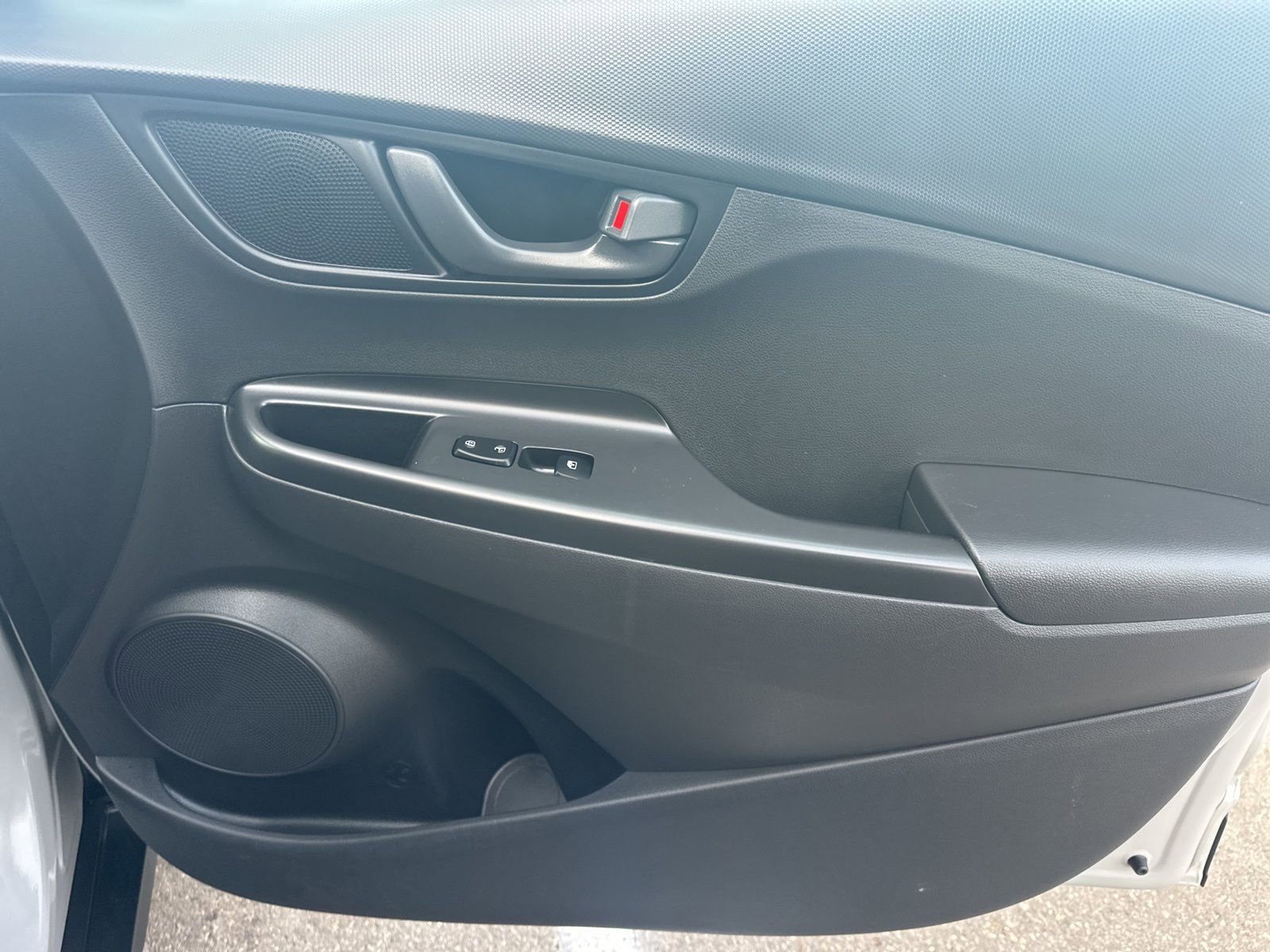 Used 2023 Hyundai Kona SEL image 34